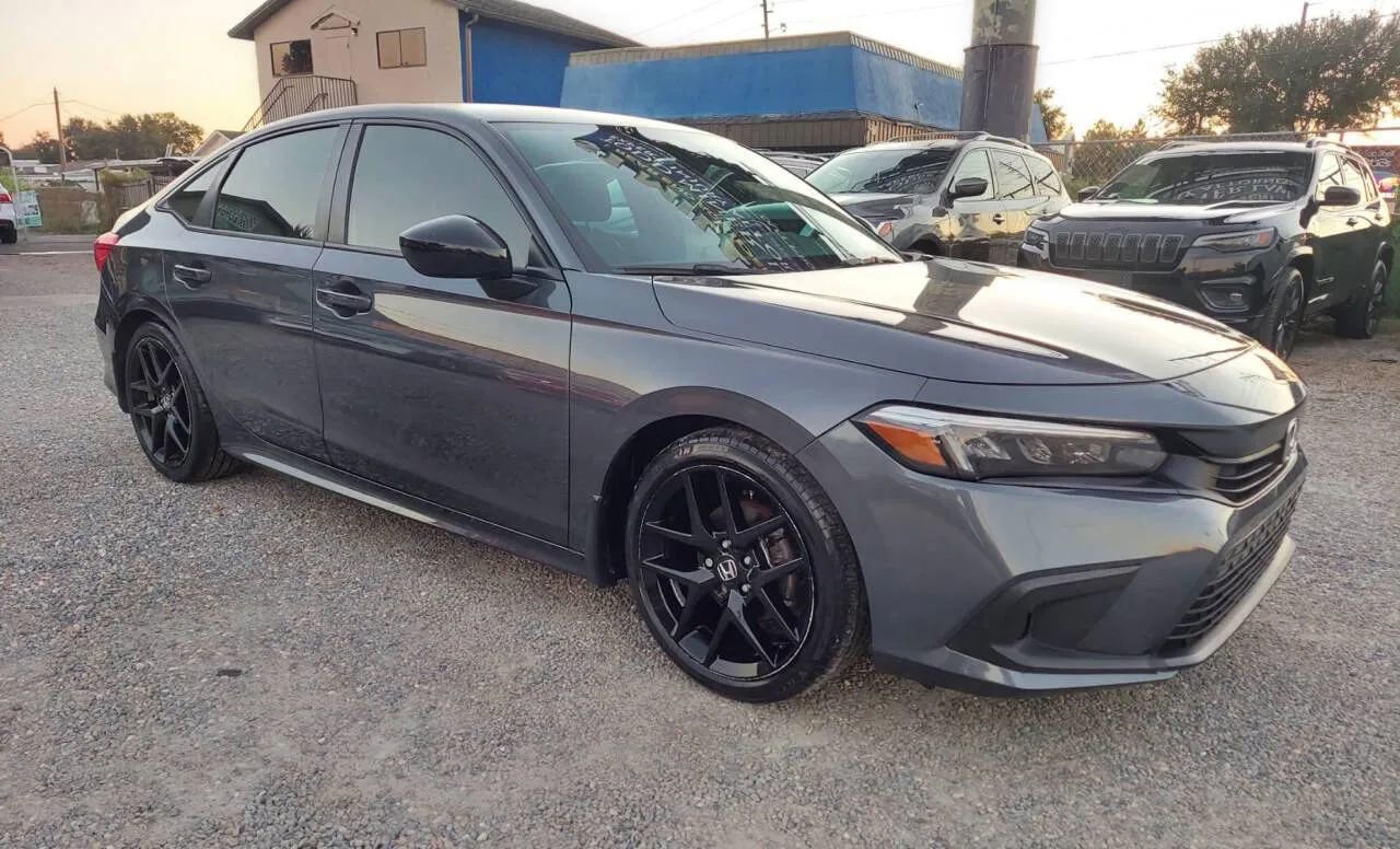 Used 2022 Honda Civic Sport image 4