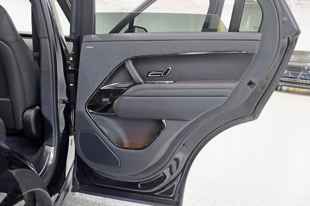 Used 2023 Land Rover Range Rover Sport SE AWD/4WD image 38