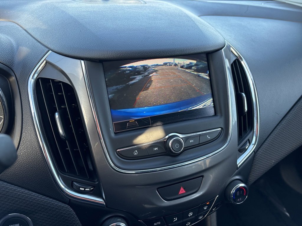 Used 2019 Chevrolet Cruze LT w/ Convenience Package image 24