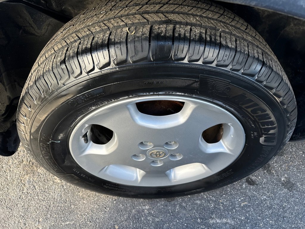 Used 2004 Toyota Highlander Limited image 6