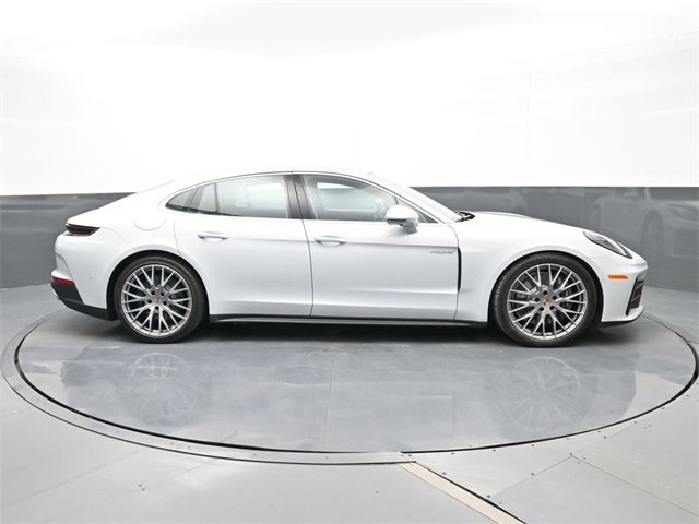 Used 2025 Porsche Panamera 4 image 24