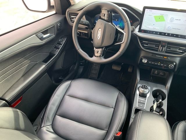Used 2024 Ford Escape Platinum image 22