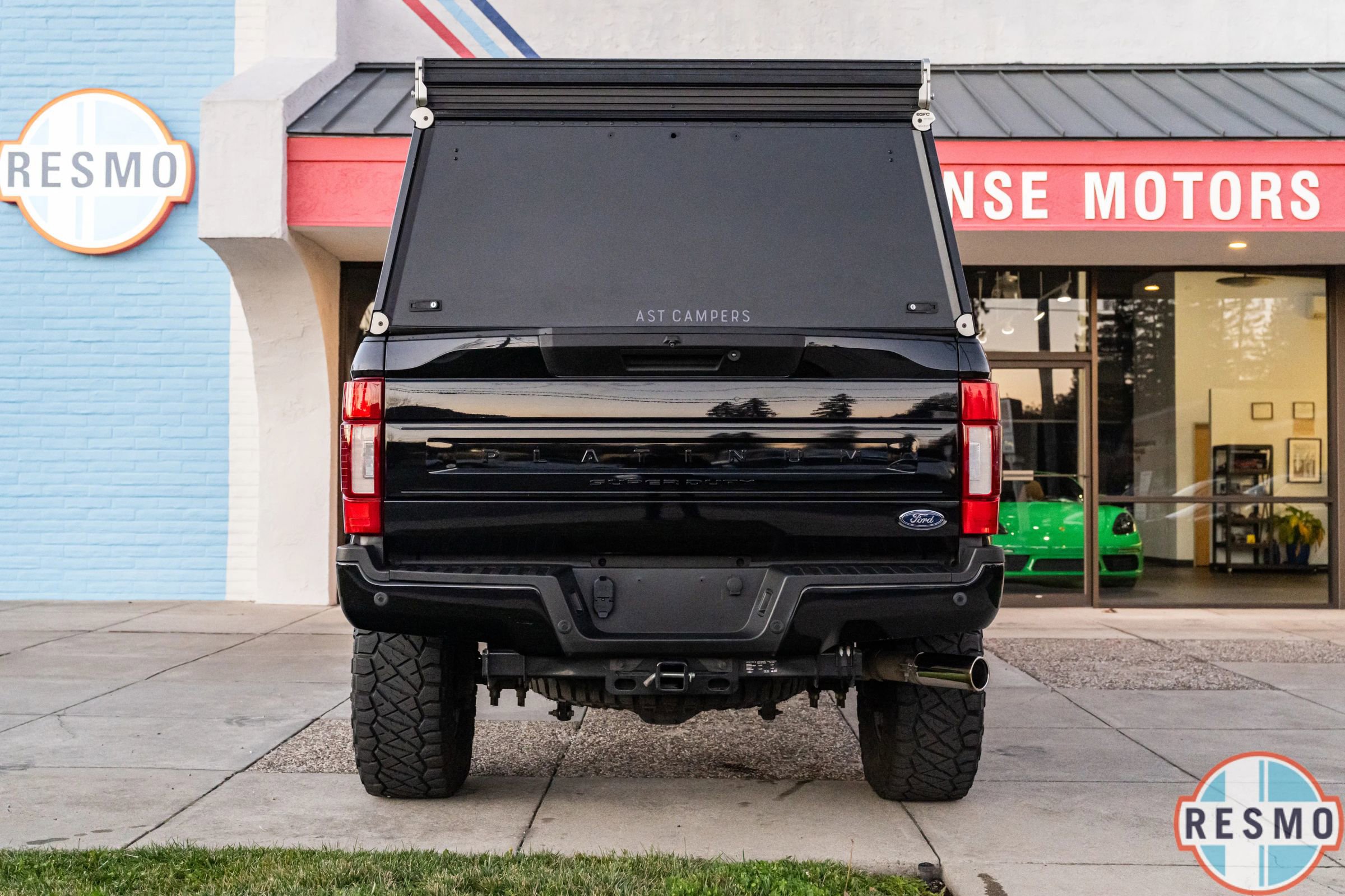 Used 2020 Ford F350 Platinum w/ Tremor Off-Road Package image 5