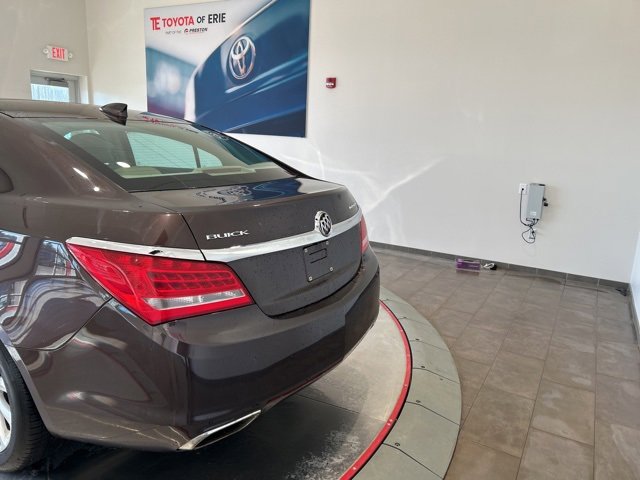 Used 2015 Buick LaCrosse Leather image 6