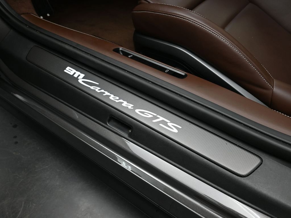 Certified 2022 Porsche 911 Carrera GTS RWD image 14