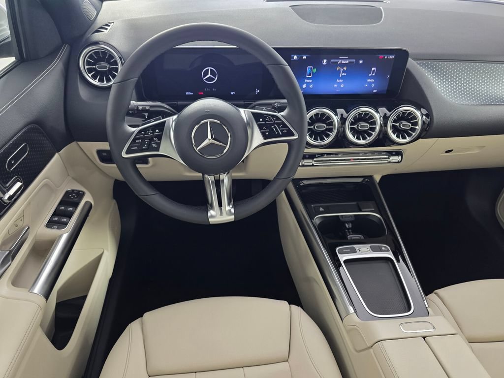 New 2026 Mercedes-Benz GLA 250 4MATIC image 10