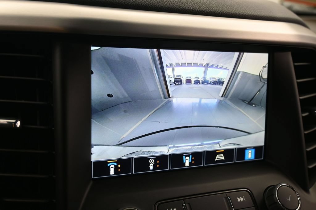 Used 2023 GMC Acadia SLT w/ Technology Package FWD image 21