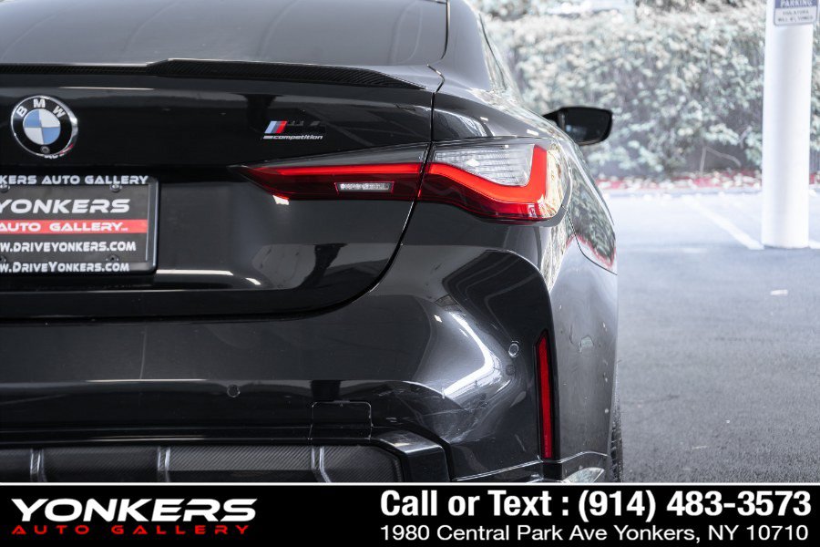 Used 2021 BMW M4 Competition w/ M Carbon Exterior Package RWD image 25