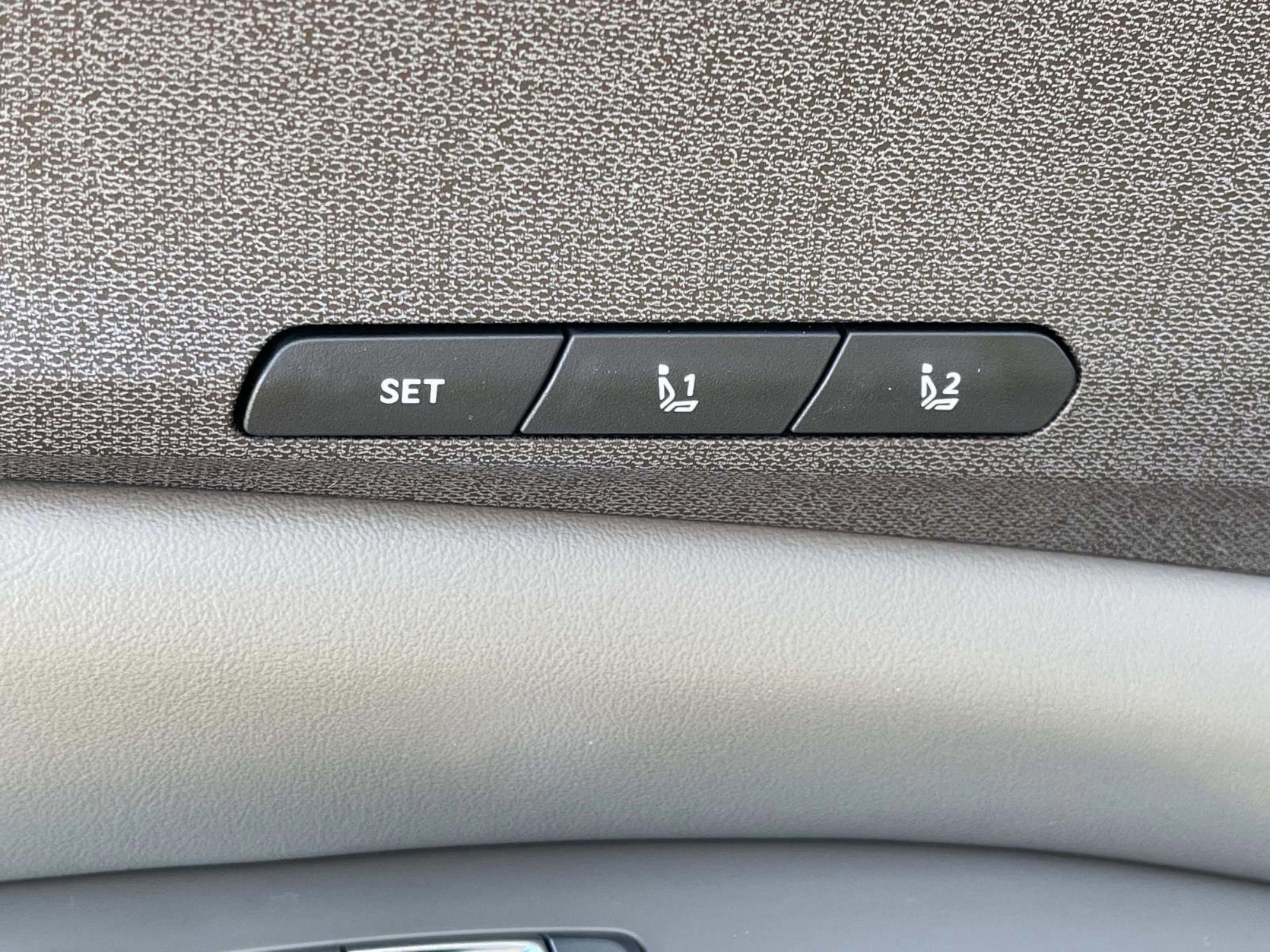 New 2026 Kia Carnival EX image 26