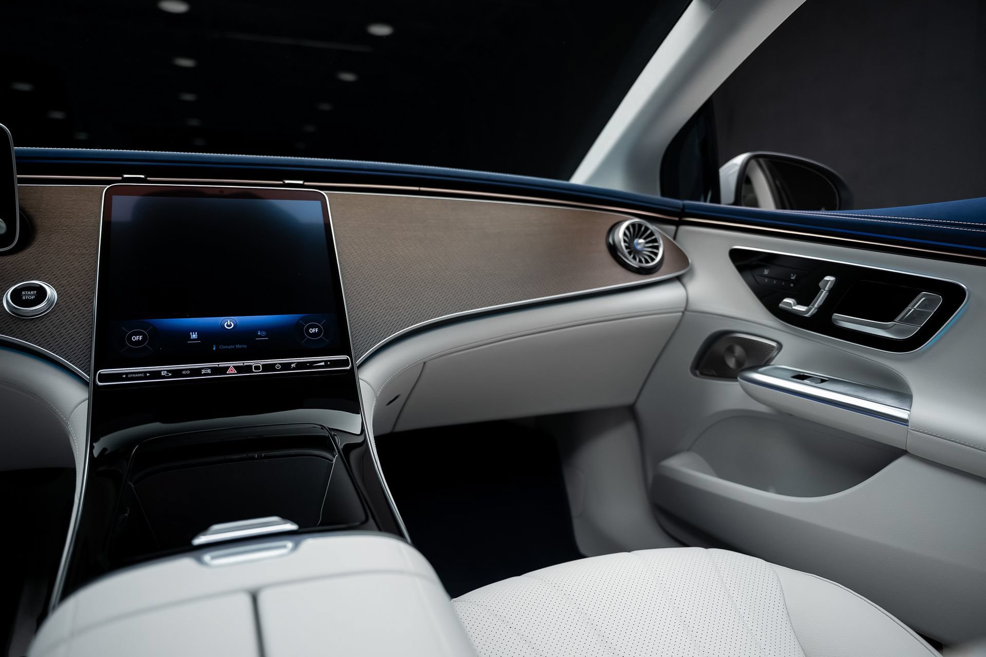 Used 2024 Mercedes-Benz EQE 350+ Sedan image 41