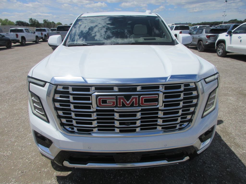 New 2026 GMC Yukon XL Denali w/ Denali Reserve Package AWD/4WD image 10