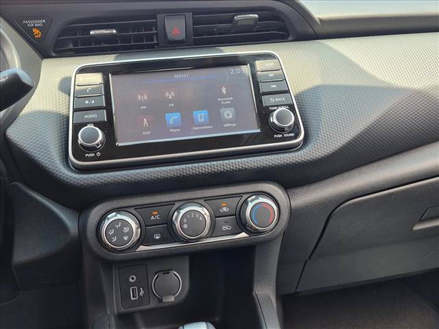 Used 2023 Nissan Kicks S FWD image 10