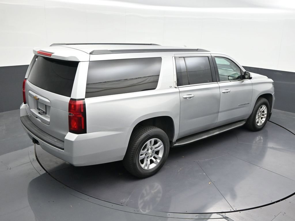 Used 2016 Chevrolet Suburban LT RWD image 20