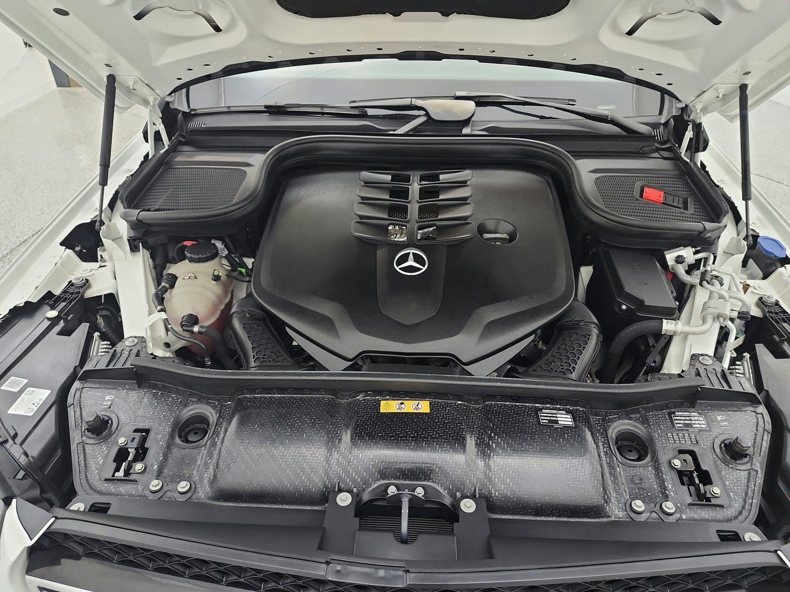 Used 2021 Mercedes-Benz GLS 580 4MATIC image 17