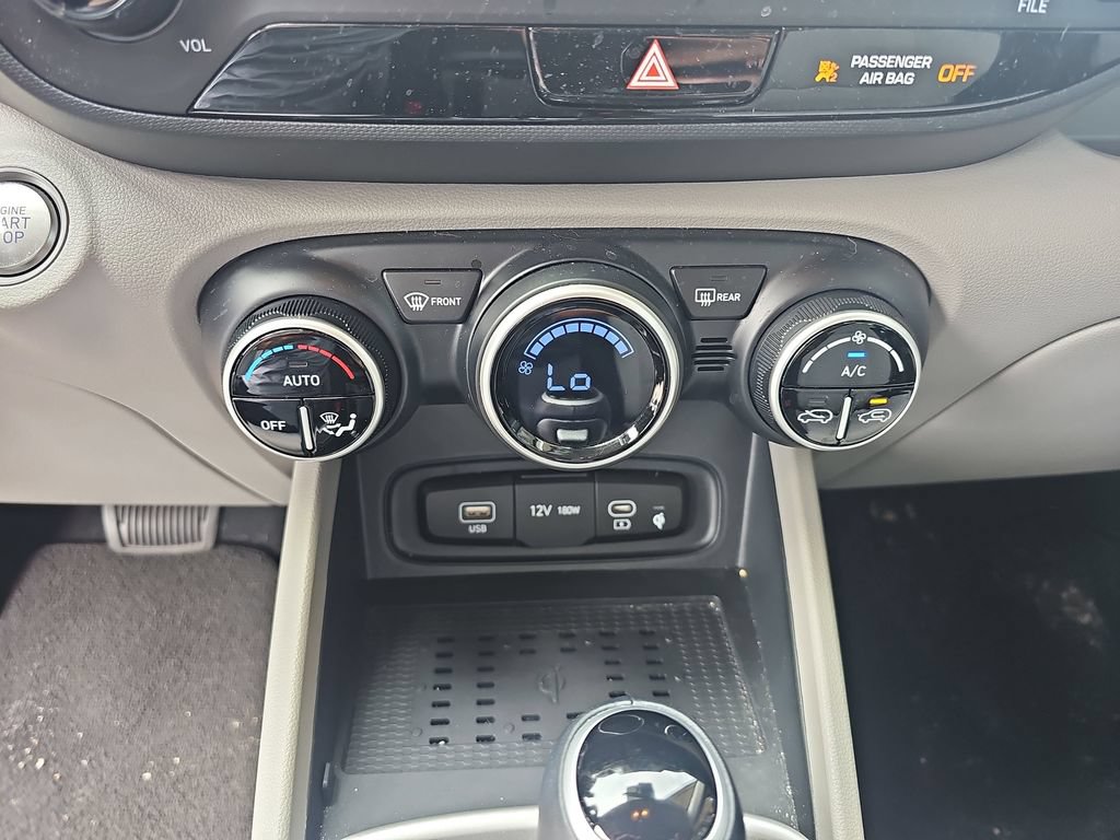 Certified 2026 Hyundai Venue SEL FWD image 25