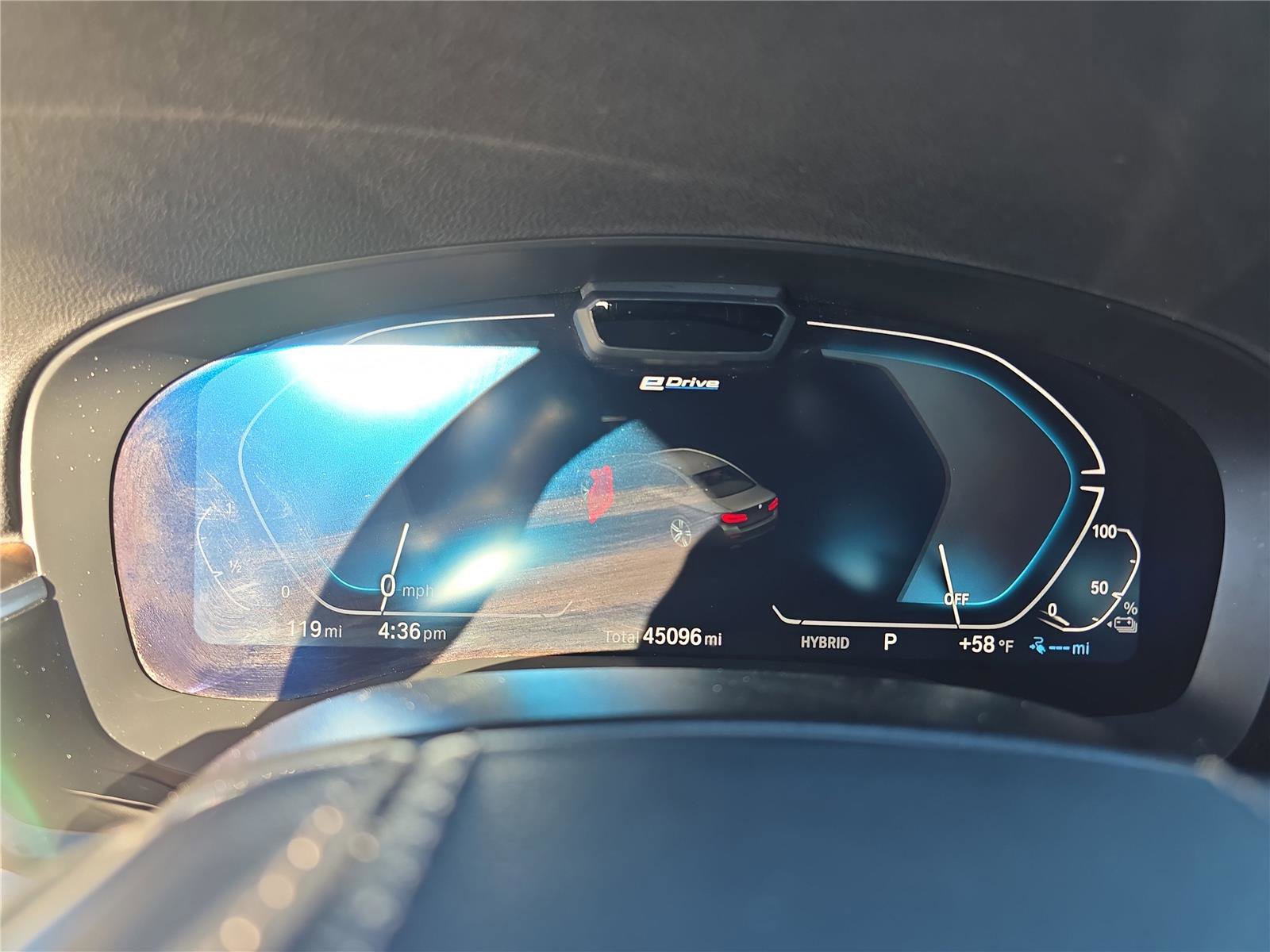 Used 2023 BMW 530e xDrive w/ Premium Package image 32