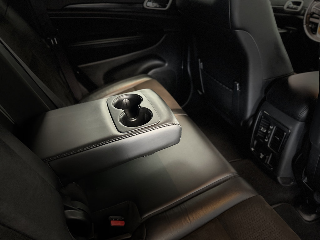 Used 2020 Jeep Grand Cherokee Altitude AWD/4WD image 26