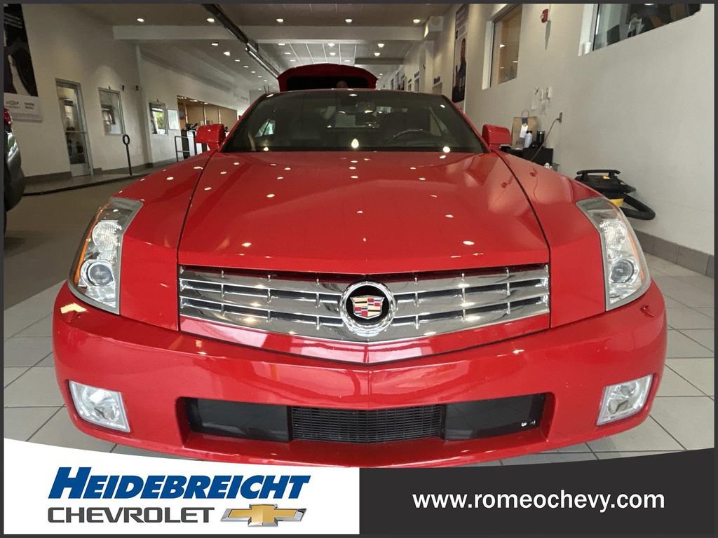 Used 2007 Cadillac XLR RWD image 34