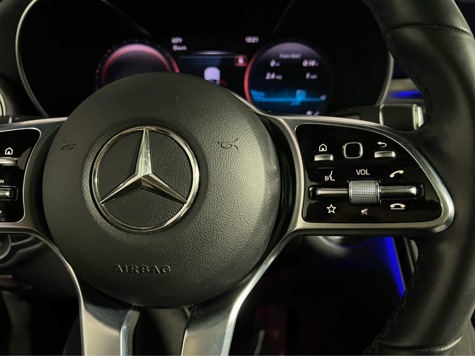 Used 2022 Mercedes-Benz GLC 300 4MATIC image 20