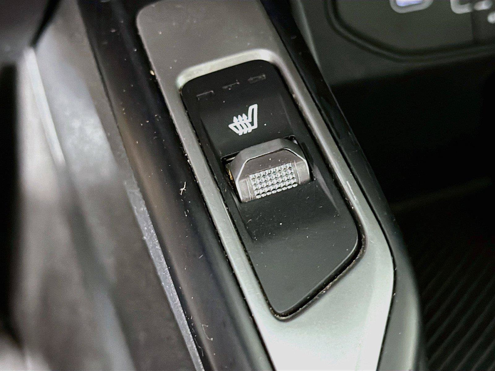 Used 2024 Kia Sorento S AWD/4WD image 25