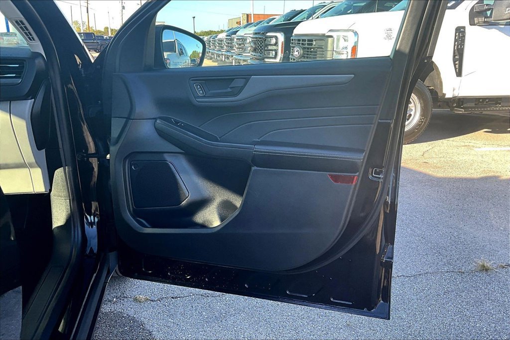 Used 2024 Ford Escape Active w/ Tech Pack #1 FWD image 19