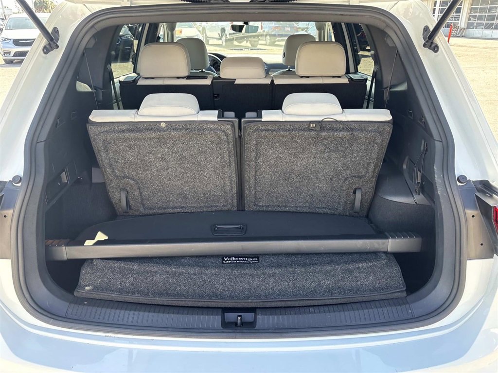 Used 2021 Volkswagen Tiguan SE R-Line image 15