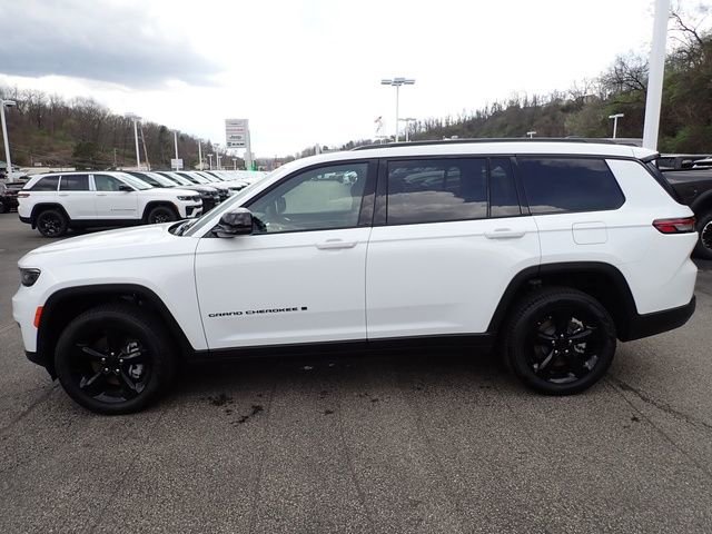 New 2025 Jeep Grand Cherokee L Limited w/ Black Appearance Package image 2