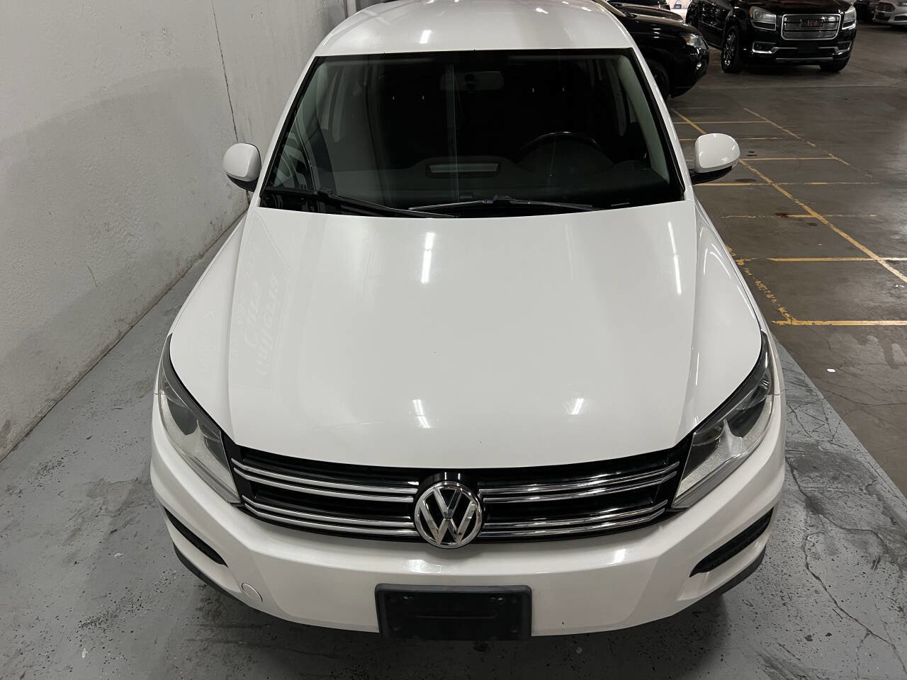 Used 2014 Volkswagen Tiguan S FWD image 15
