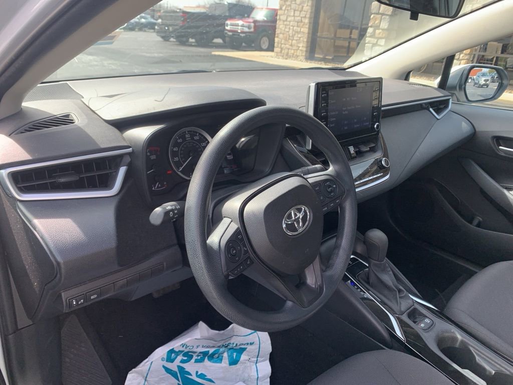 Used 2020 Toyota Corolla LE image 14