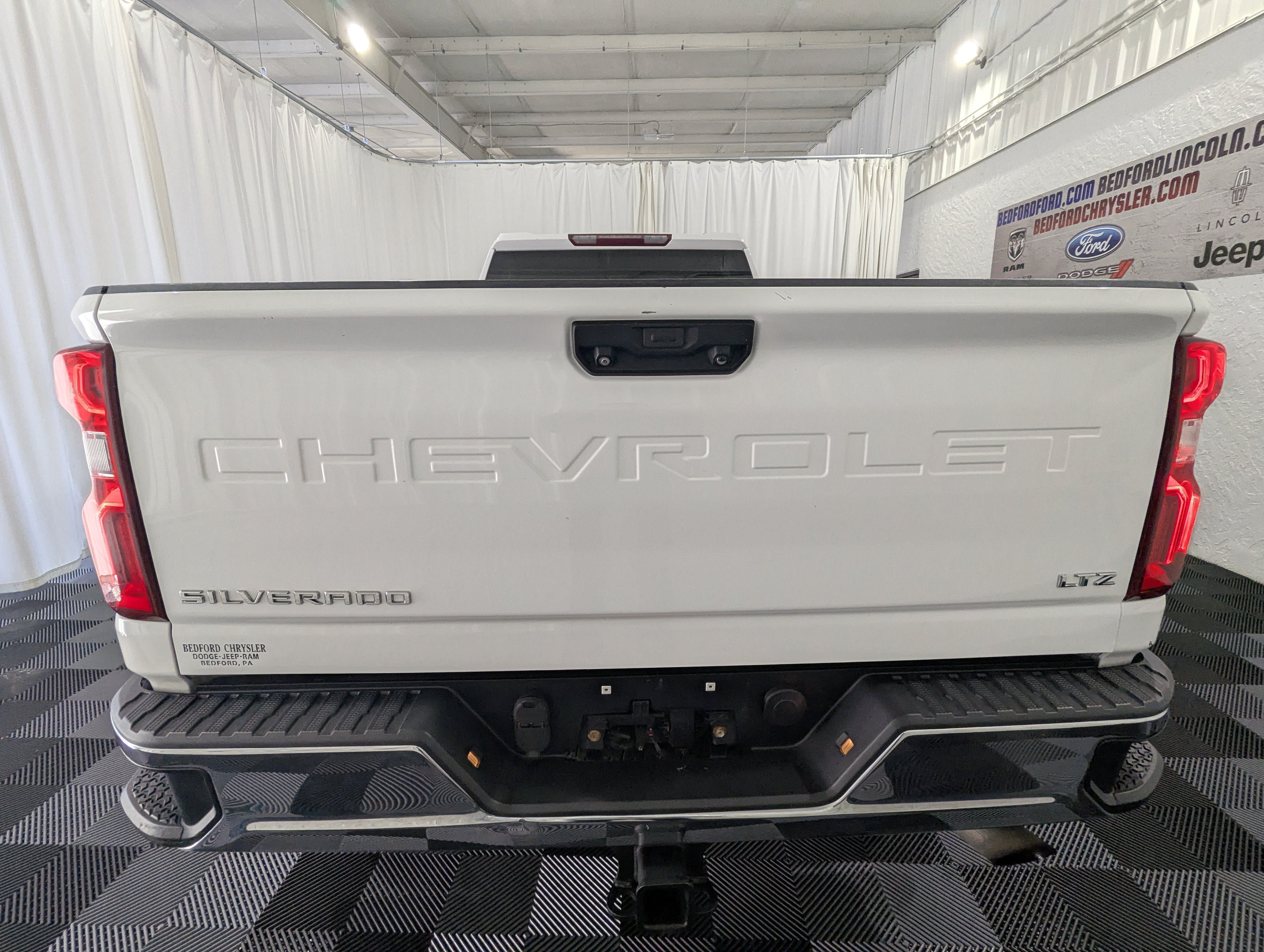 Used 2020 Chevrolet Silverado 2500 LTZ w/ Snow Plow Prep/Camper Package AWD/4WD image 11