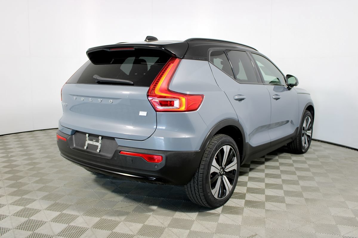 Used 2023 Volvo XC40 Recharge Plus AWD/4WD image 30