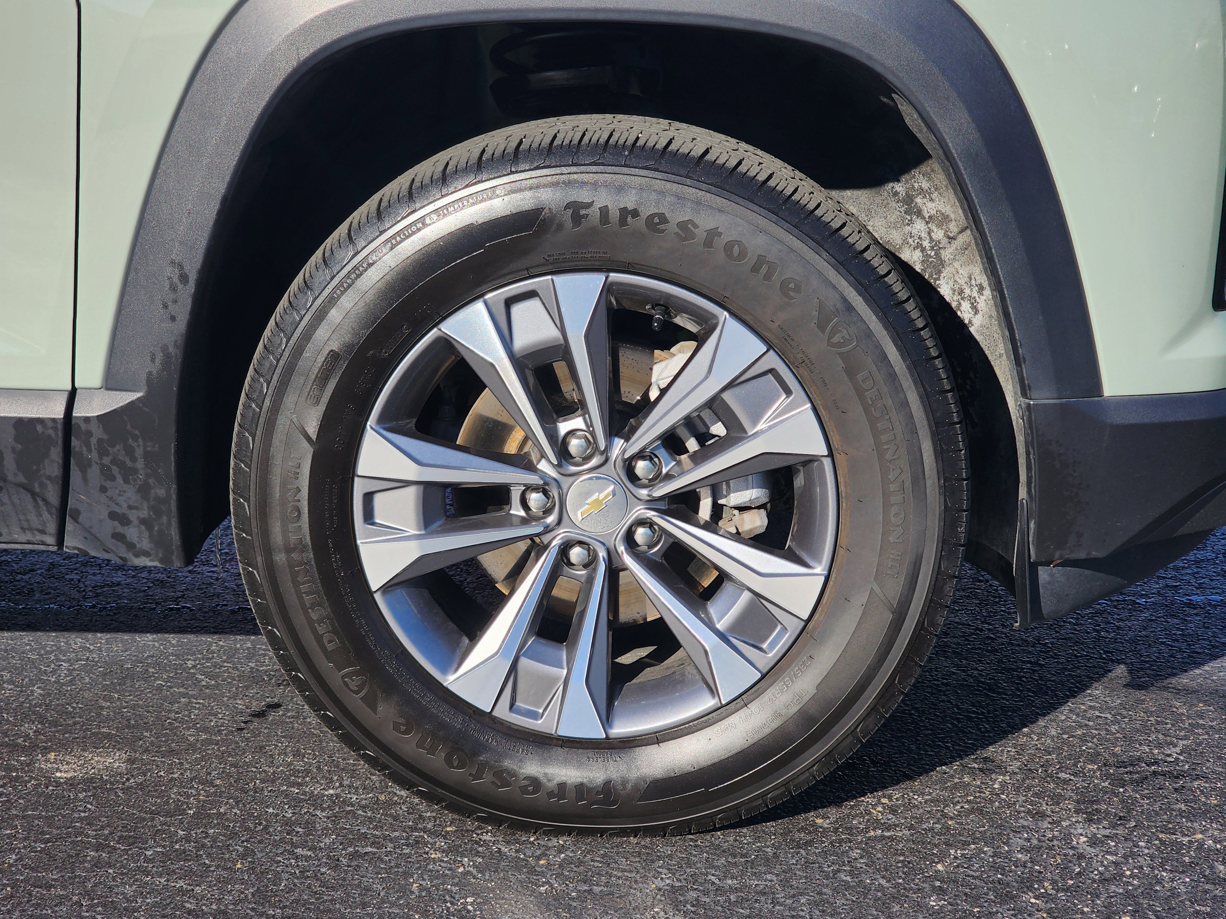 Used 2025 Chevrolet Equinox LT w/ Convenience Package II image 6