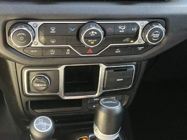 Used 2024 Jeep Gladiator Sport AWD/4WD image 26