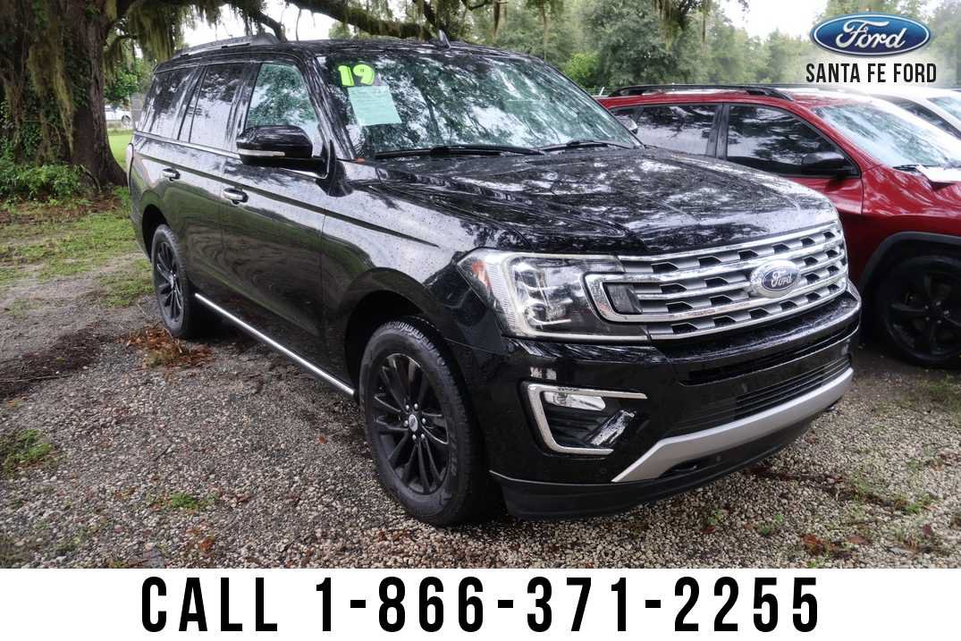 Used 2019 Ford Expedition Limited w/ Driver Assistance Package AWD/4WD image 5