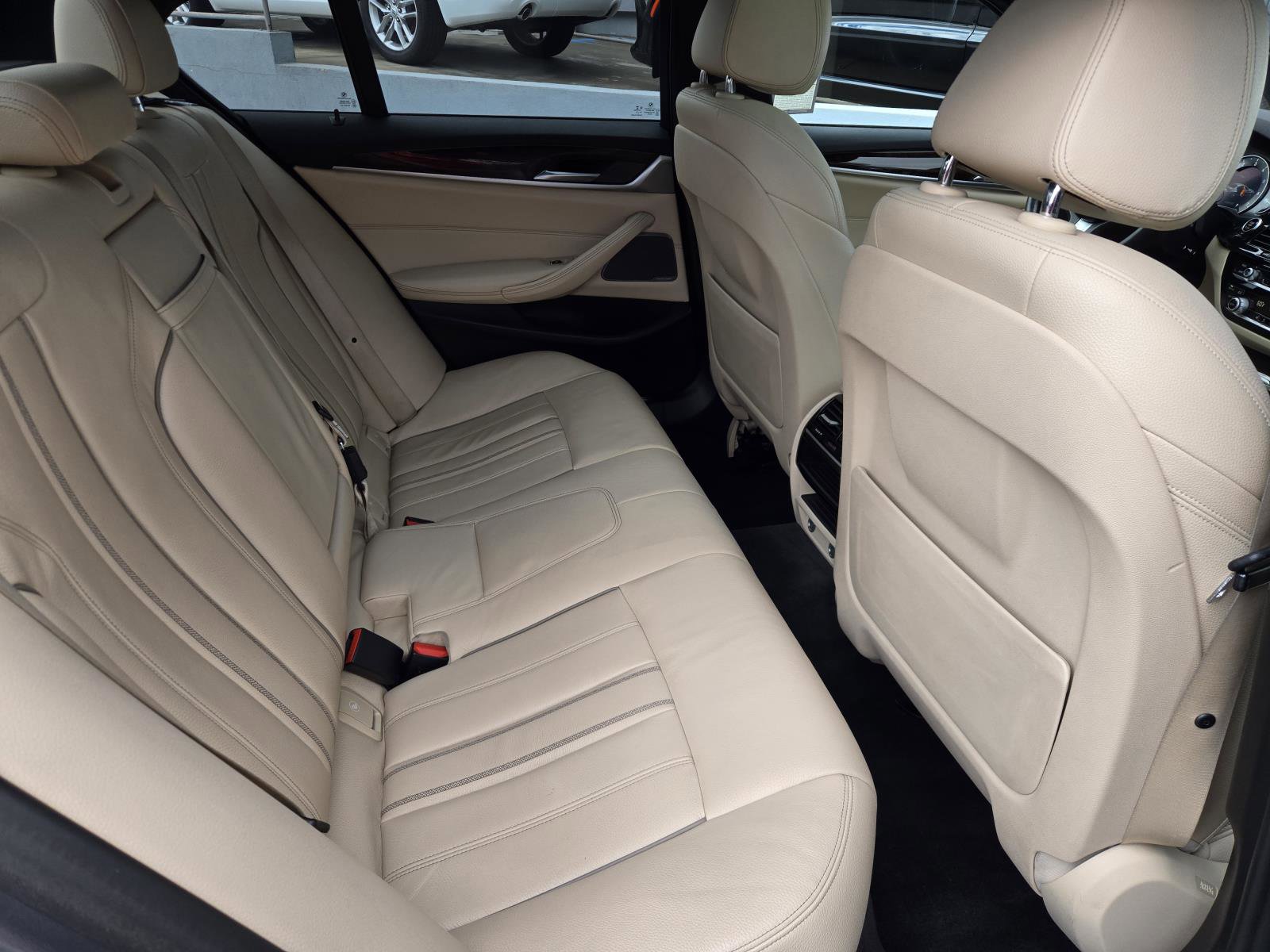 Used 2019 BMW 530i 530i Sedan RWD w/ M Sport Package image 28