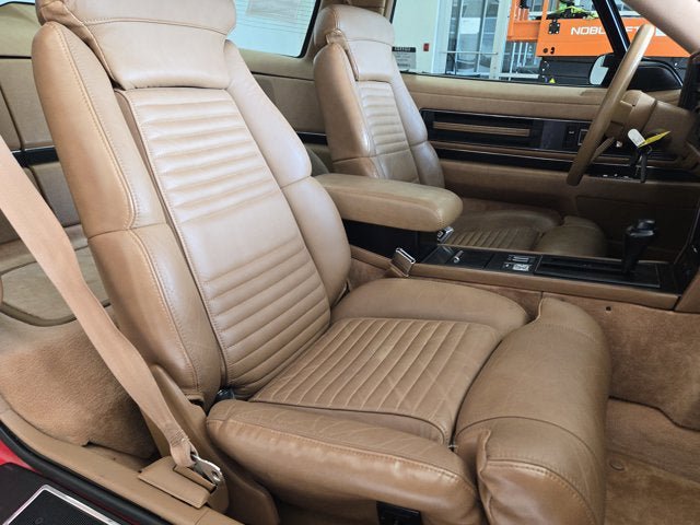 Used 1989 Buick Reatta Coupe FWD image 5