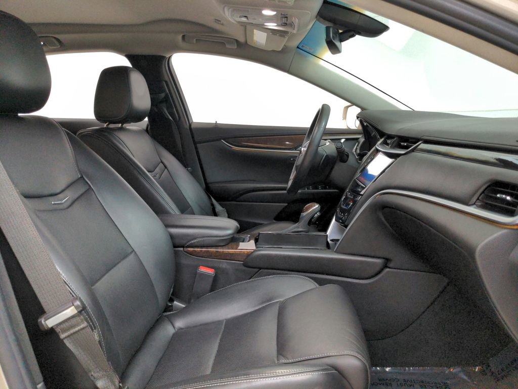Used 2015 Cadillac XTS Luxury AWD/4WD image 29