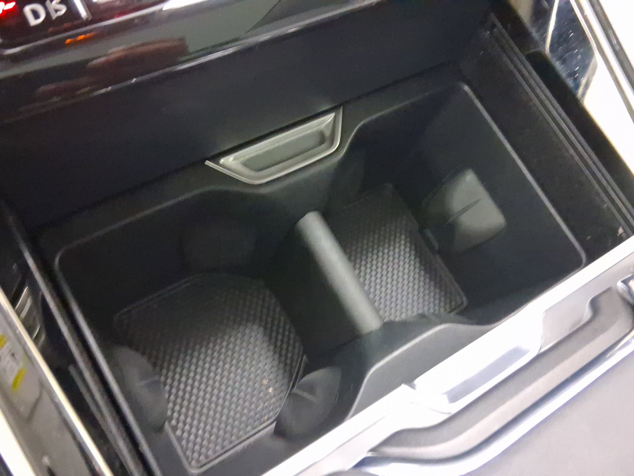 Used 2024 Land Rover Range Rover Sport Dynamic SE image 28