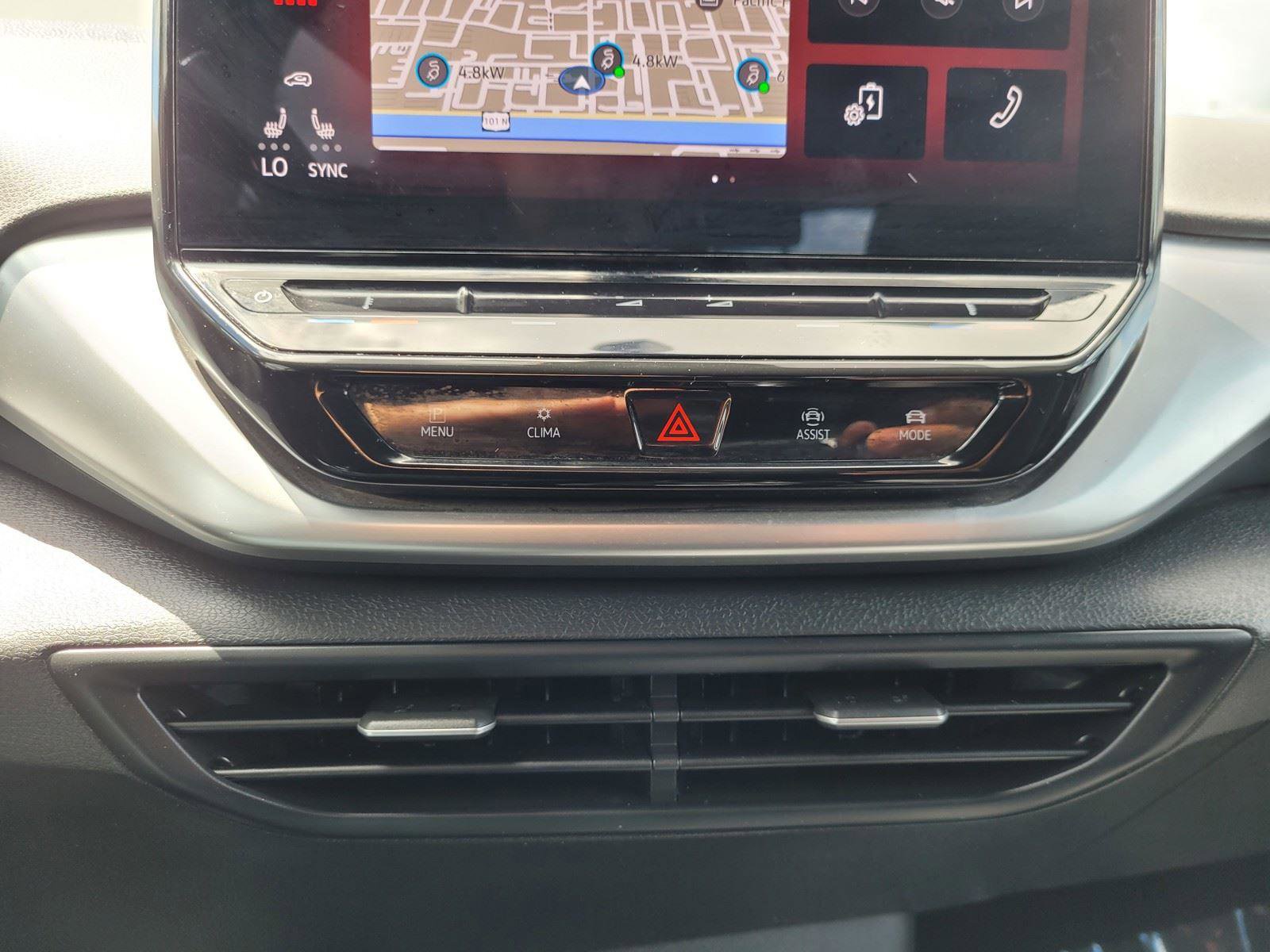 Certified 2022 Volkswagen ID.4 Pro AWD/4WD image 27