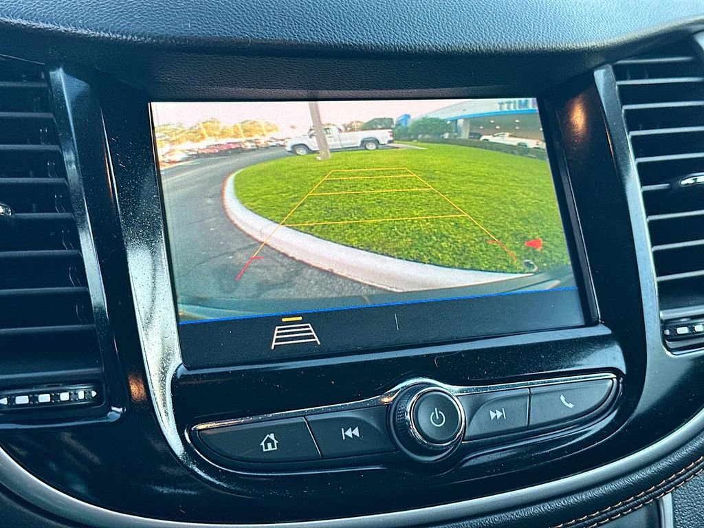 Used 2022 Chevrolet Trax LS w/ Tint and Cruise Package AWD/4WD image 13