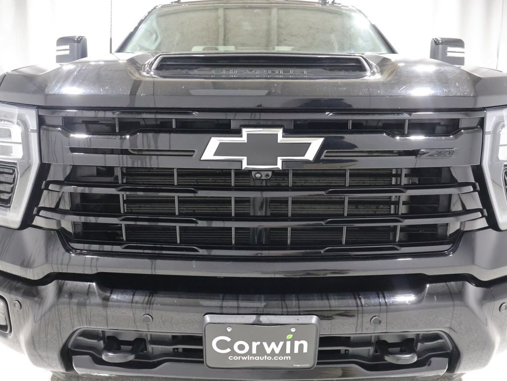Used 2024 Chevrolet Silverado 2500 LTZ w/ LTZ Plus Package AWD/4WD image 9