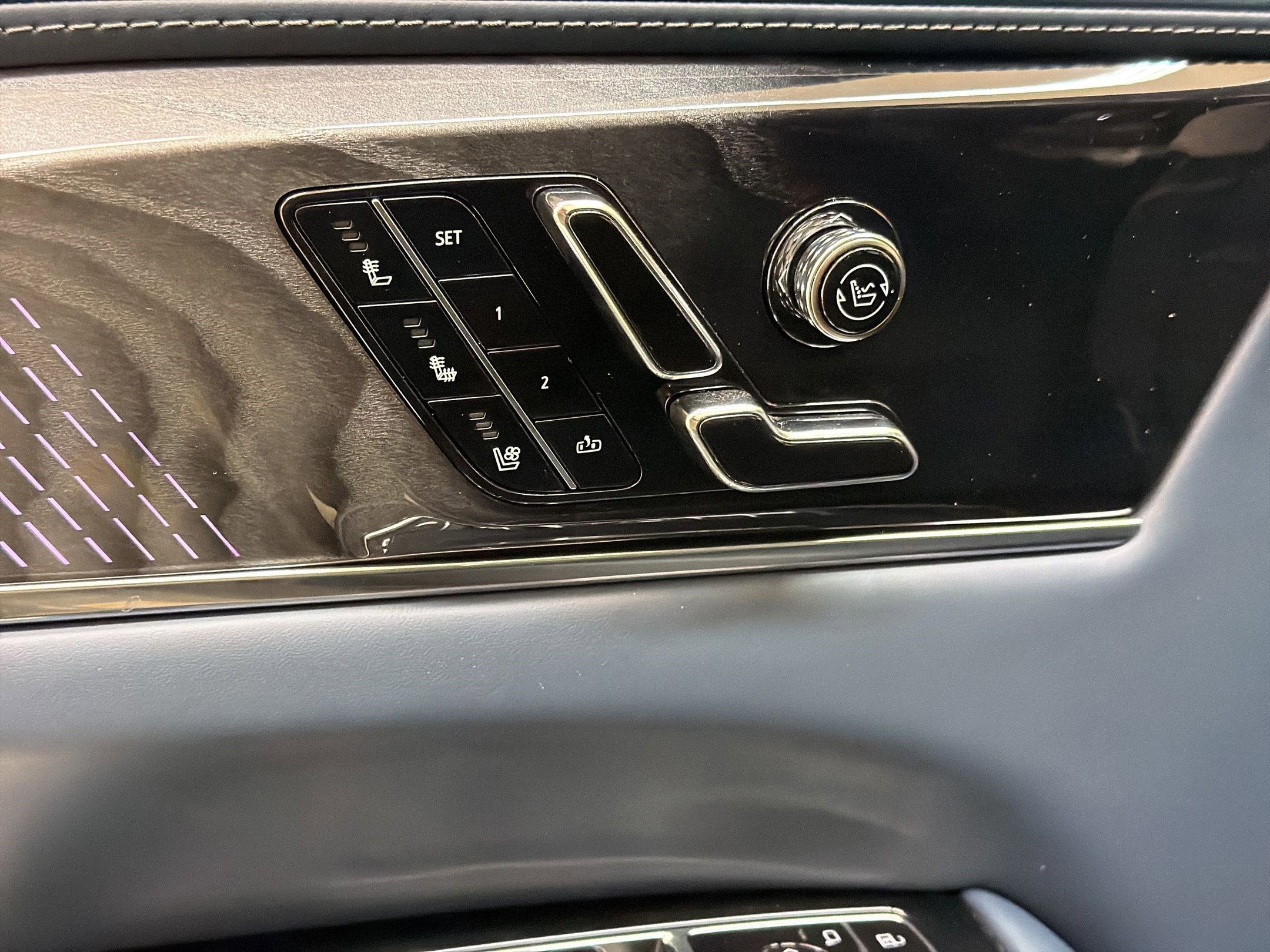 New 2026 Cadillac Escalade IQ Sport 2 w/ LPO, ONYX Package image 20