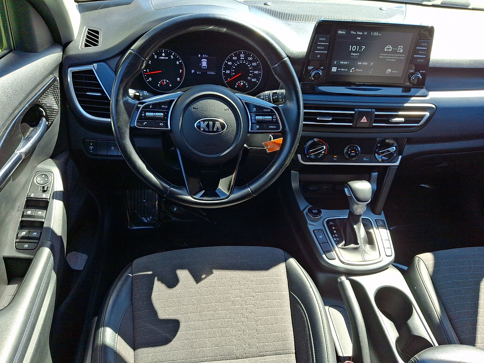 Used 2021 Kia Seltos S AWD/4WD image 11