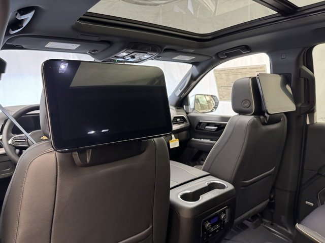 New 2026 Chevrolet Suburban Premier image 13