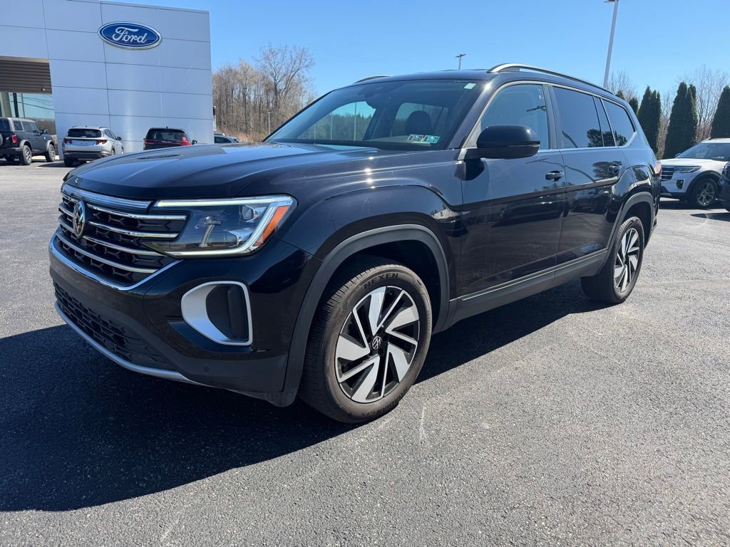 Used 2025 Volkswagen Atlas SE image 1