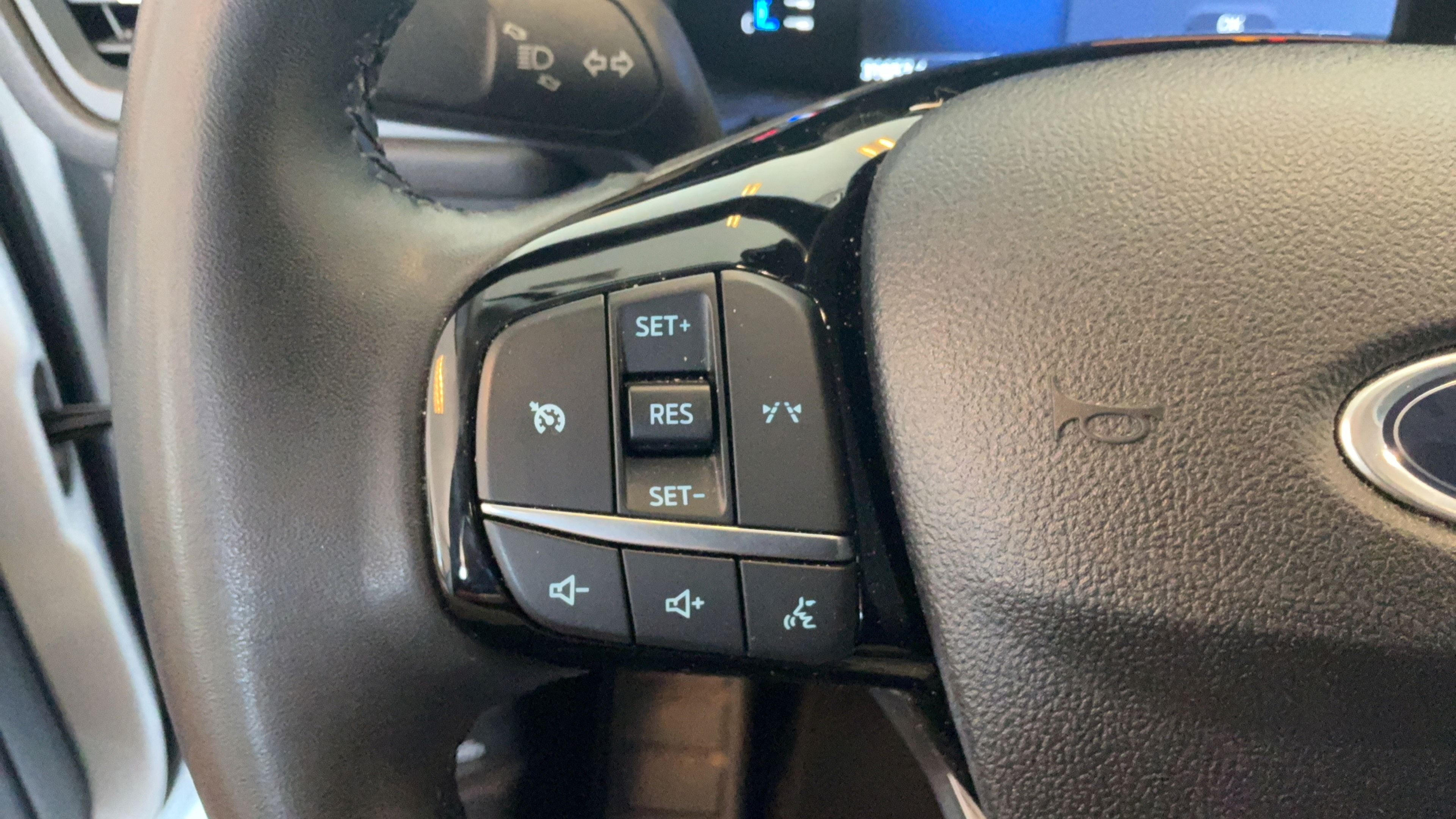 Used 2024 Ford Escape Active w/ Cold Weather Package FWD image 18