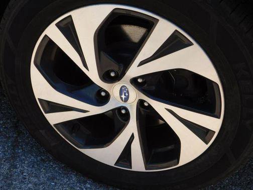 Used 2022 Subaru Legacy Premium AWD/4WD image 8