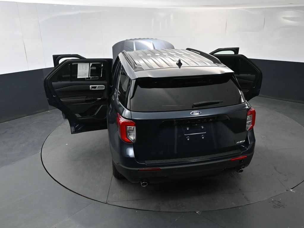Used 2023 Ford Explorer ST-Line AWD/4WD image 18