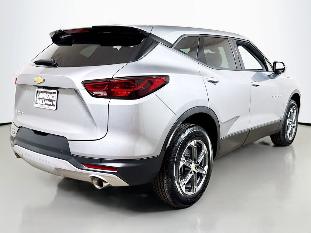 Certified 2026 Chevrolet Blazer LT FWD image 4