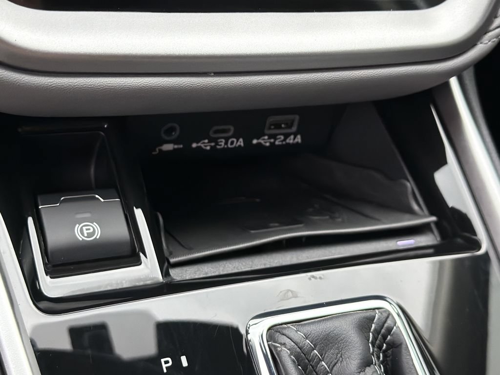 Certified 2025 Subaru Outback Limited AWD/4WD image 29